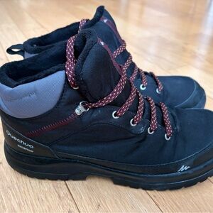 Quechua Men's Black and Red winter Boots 10.5